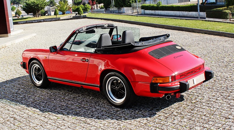 1986 Porsche 911 Carrera 3.2 Cabriolet